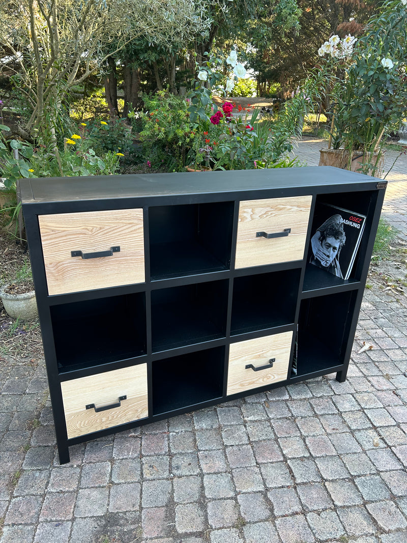 Meuble industriel d'atelier 12 cases PRIX de base: 990€ réf 2715