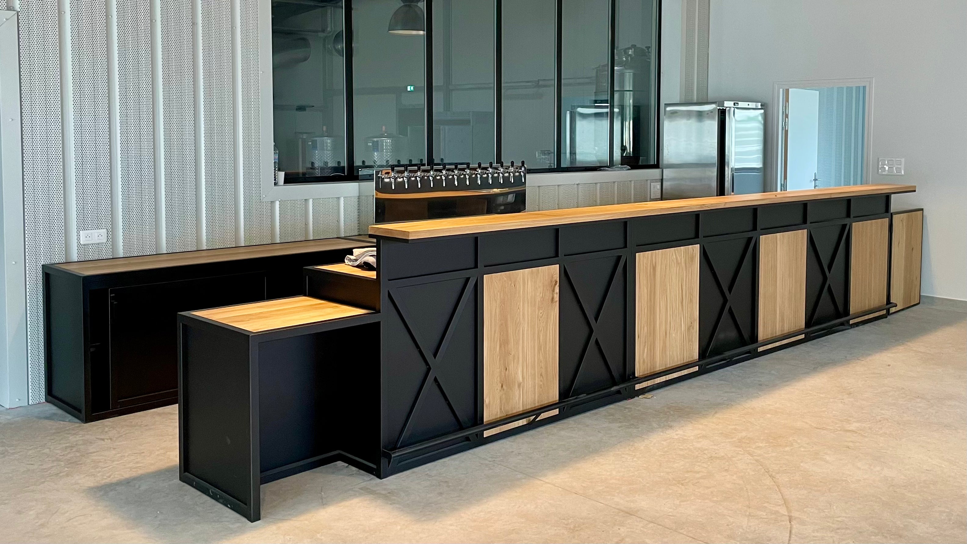 Comptoir sur mesure avec porte battante -RF 4669