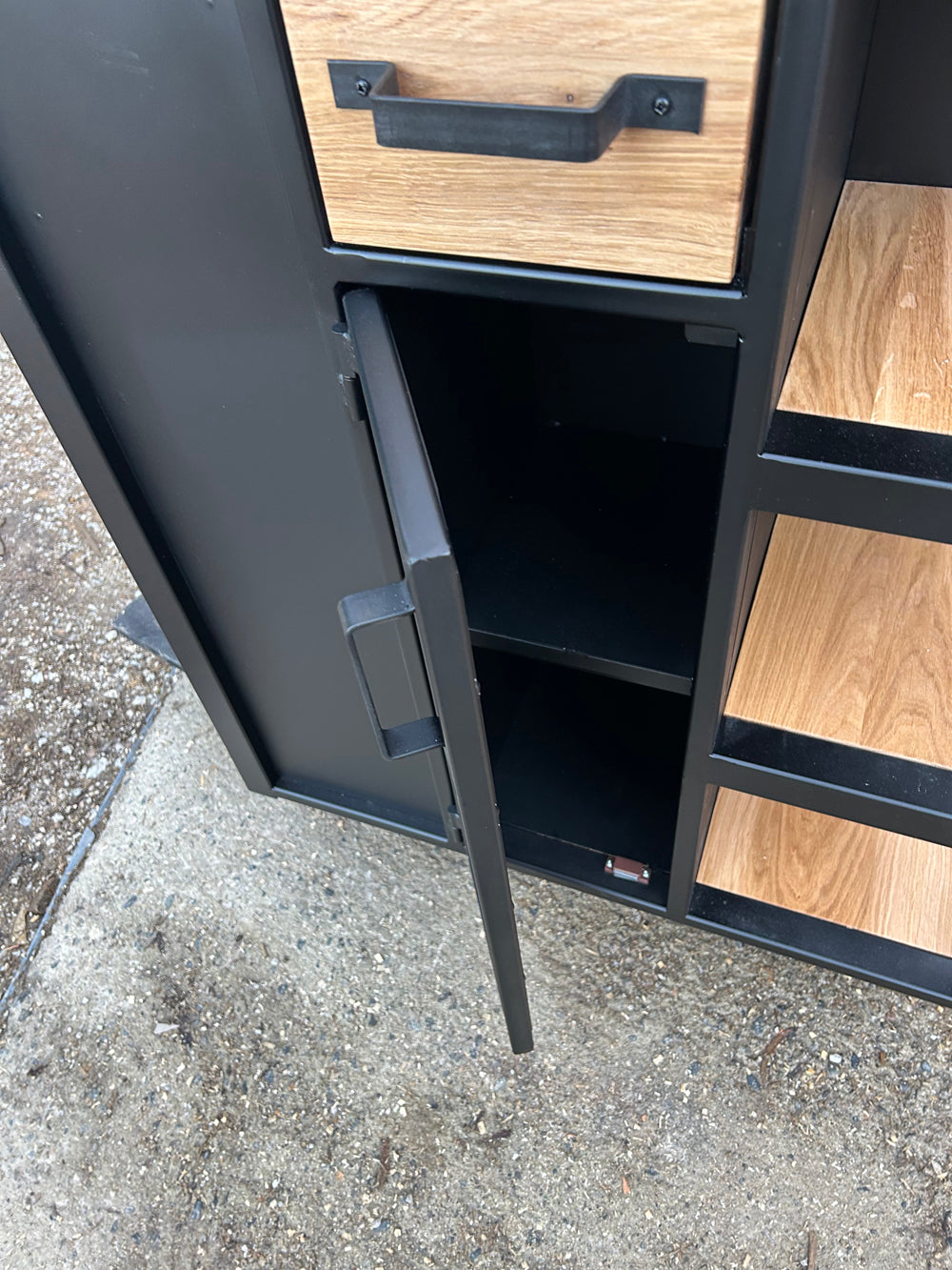 Ilot central design industriel  Réf 4428 Prix de base 1750€