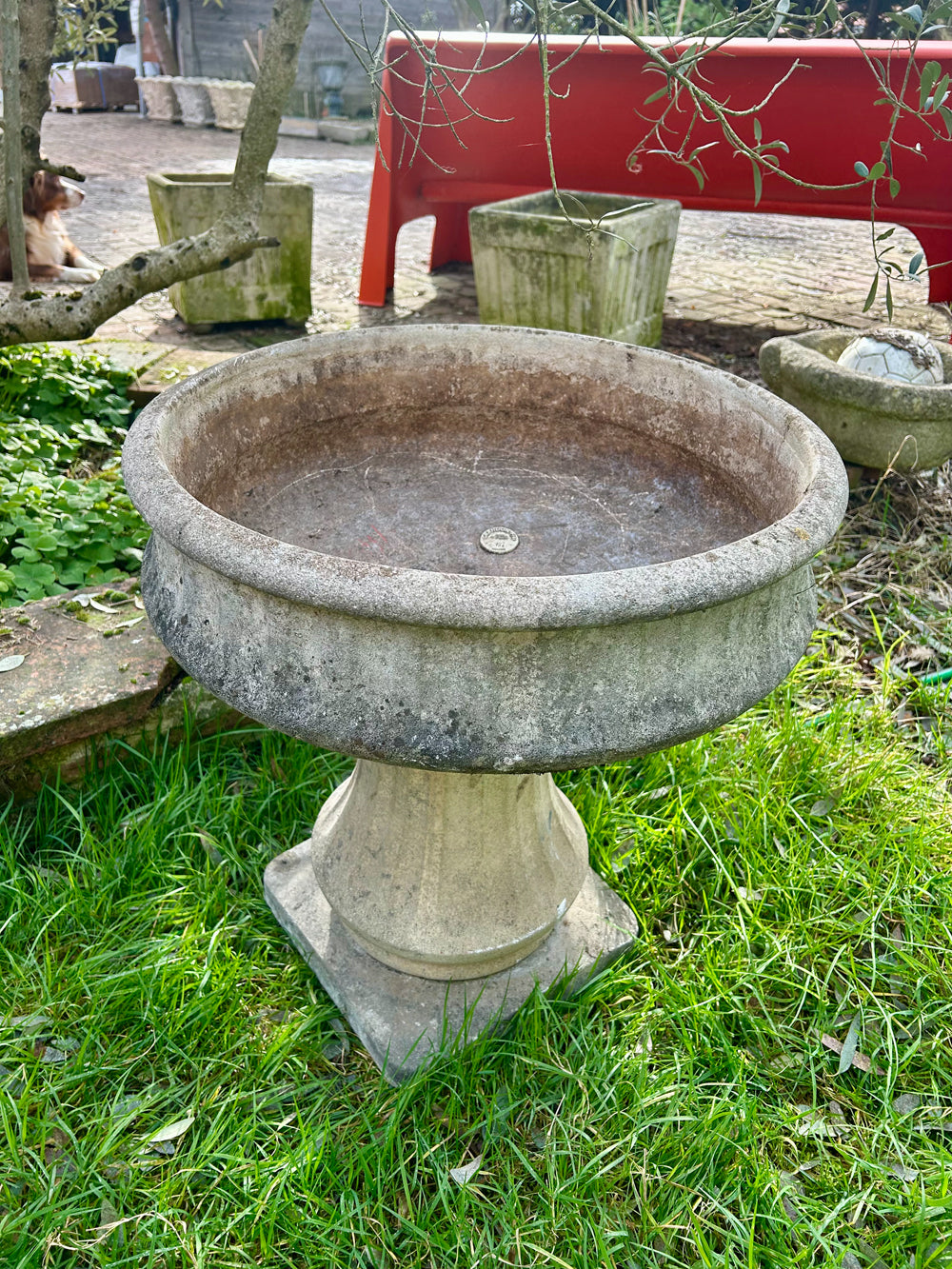 Jardinière /Vasque béton moulé " Grandon Fres" Réf 4407