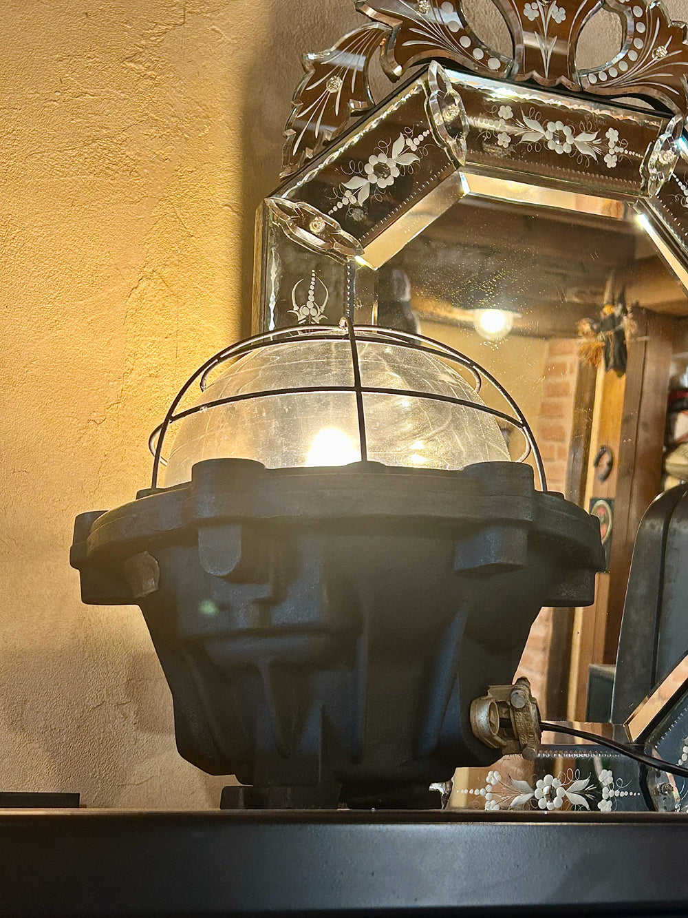 Lampe d'atelier fonte 1940/50 réf 4257