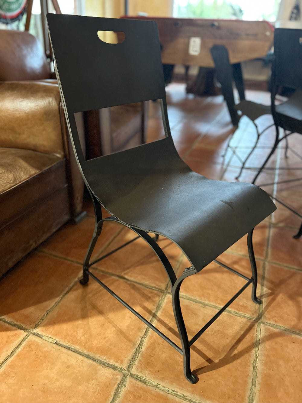 Lot de 3 chaises métal rivetées 1930 Réf 4142