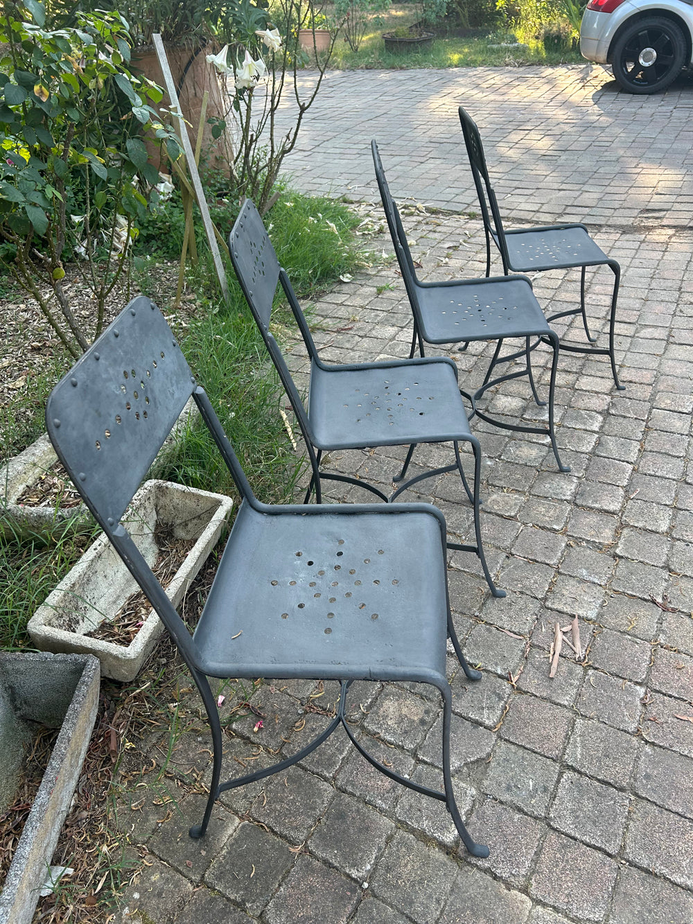 Lot de 4 chaises Mètal rivetées 1920/30