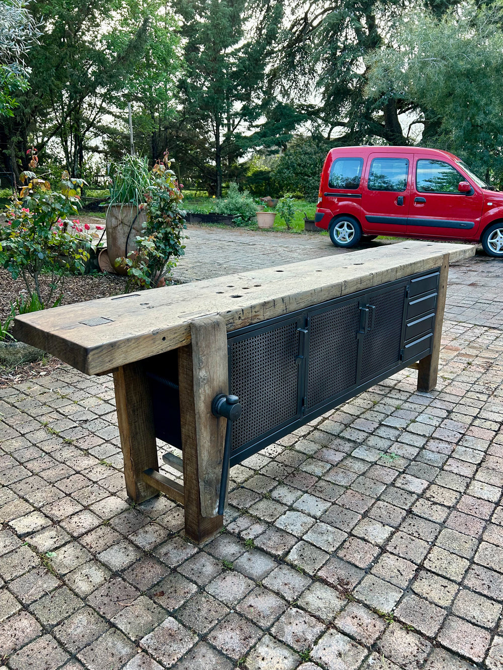 Trés grand établi menuiserie Réf 4242