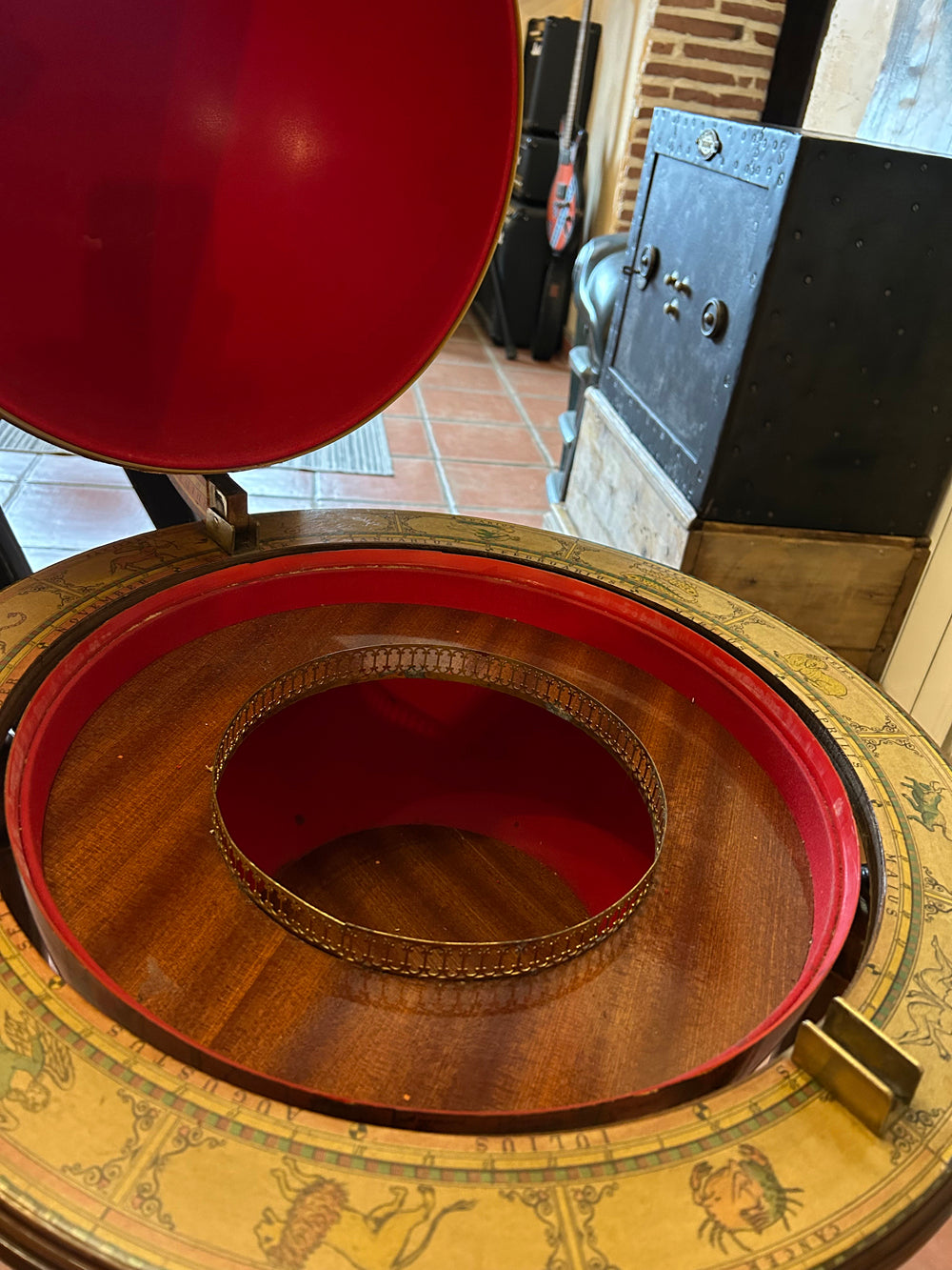 Mini-Bar globe terrestre 1970 Réf 4555