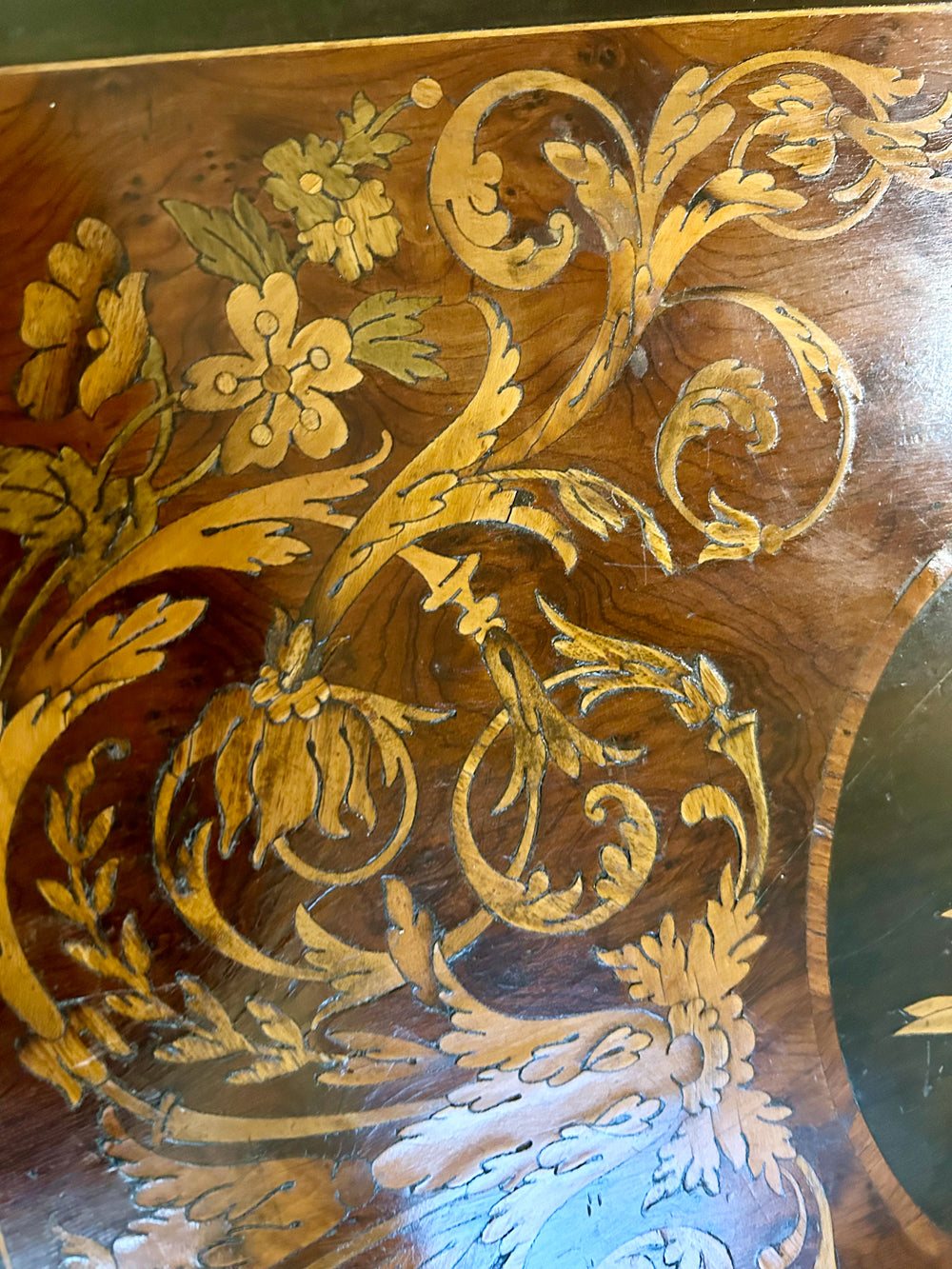 Table à Jeux Napoléon III Marqueterie Attributs Musique