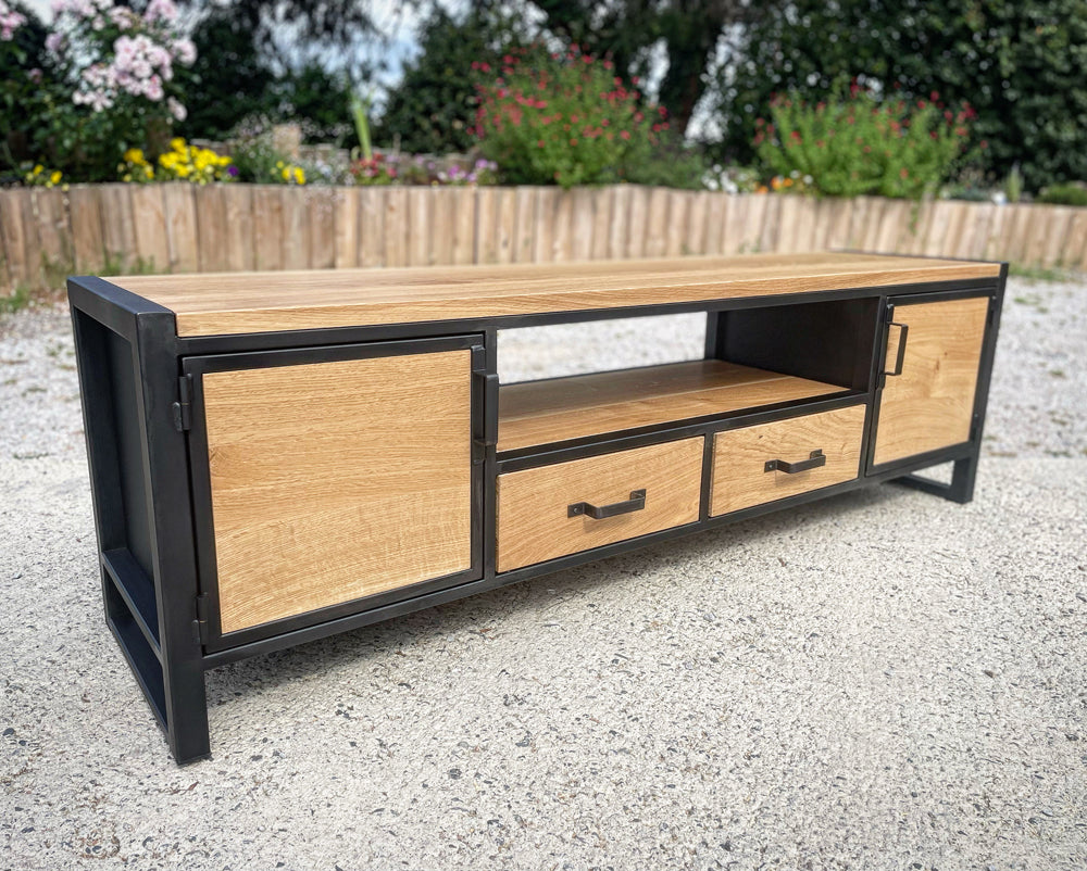 Meuble TV industriel réf 4081 Prix de base : 1390€