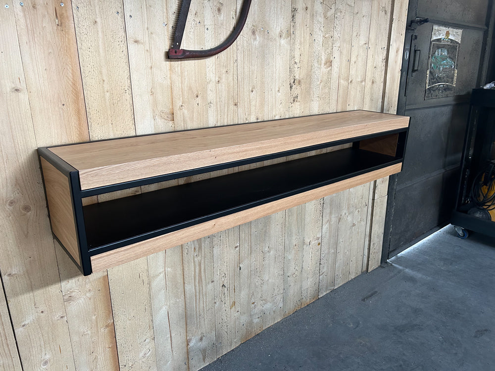 Meuble Tv suspendu métal et chêne Réf 4415 Prix de base : 840€