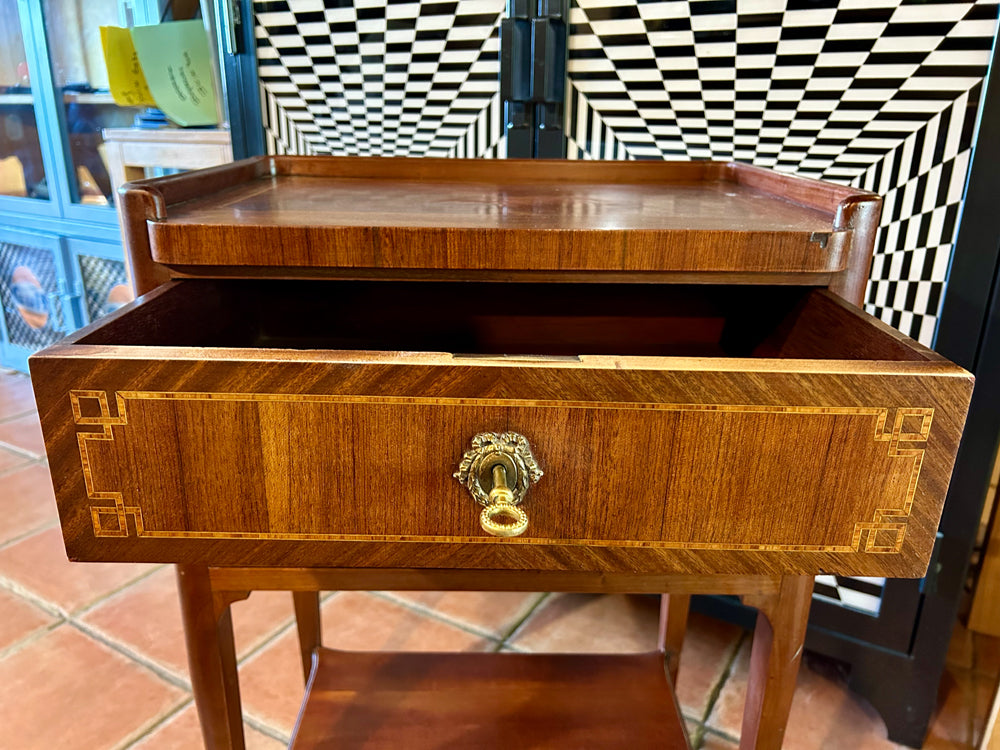 Meuble d'Appoint Style Louis XV Marqueterie Noyer