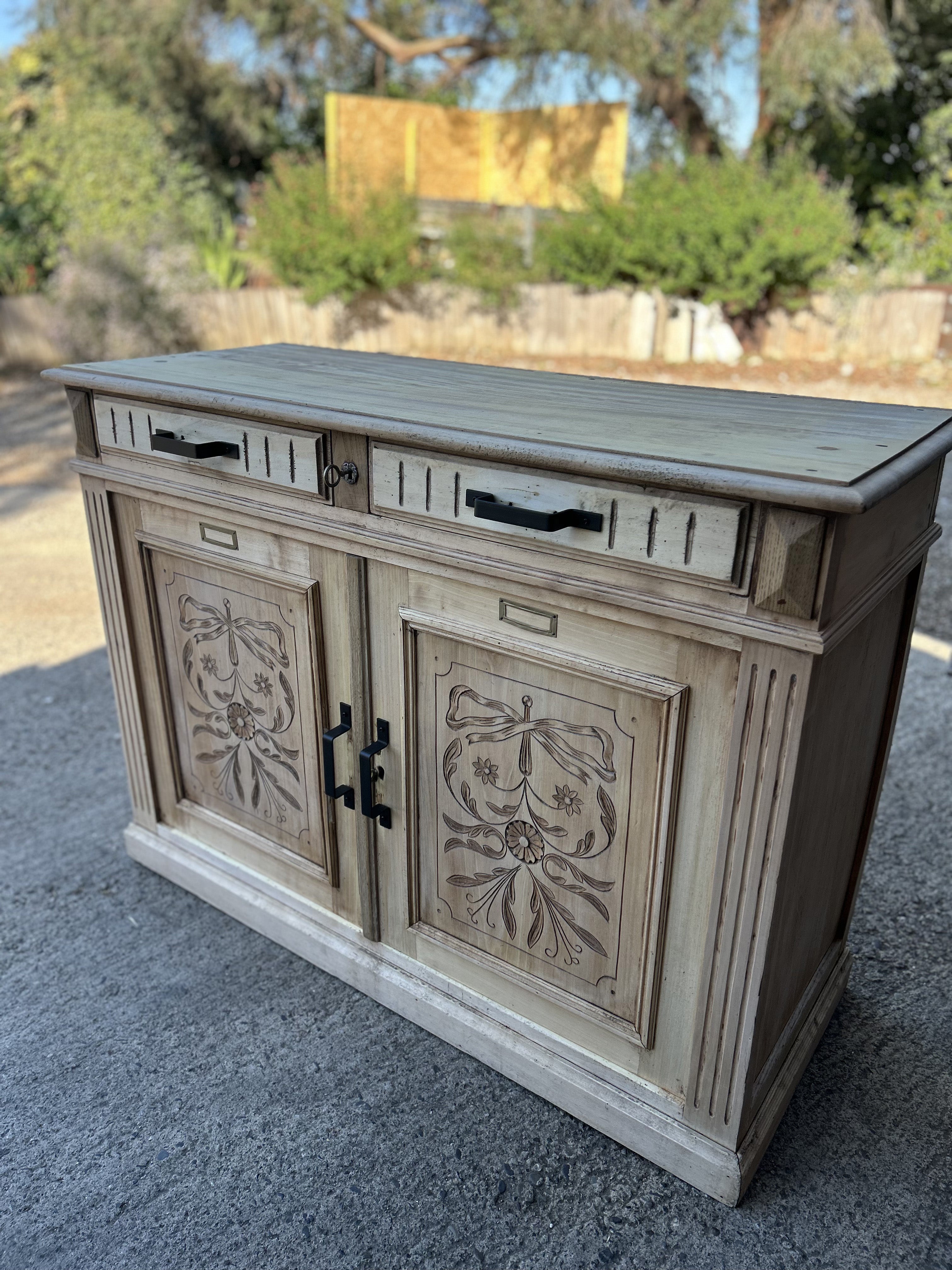 Meuble de métier 2 portes fleuries 1900-RF4709