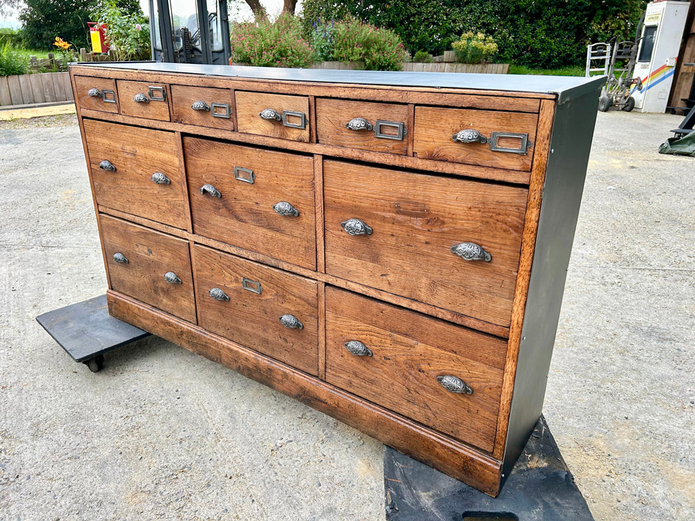 Meuble de métier en chêne 12 tiroirs réf 4495