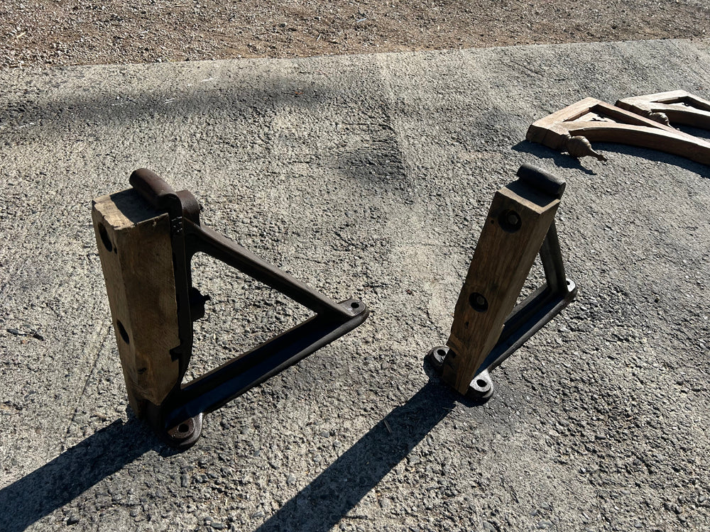 Paire d'équerre/Corbeau en Fonte 1900 Réf 4584