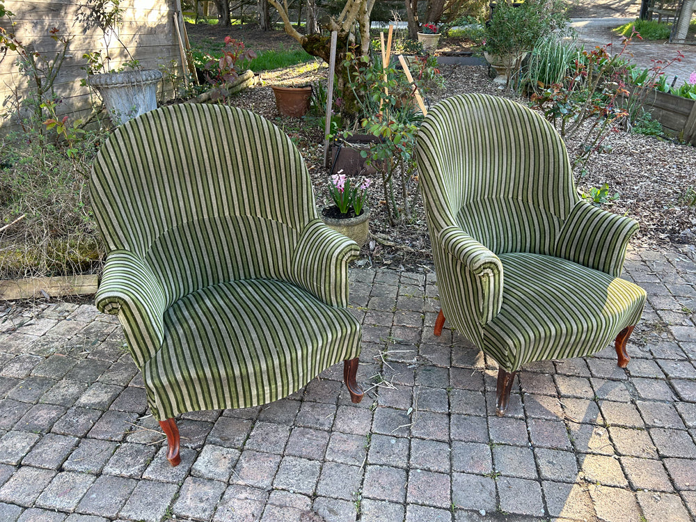 Paire de fauteuils crapaud 1950/60 réf 4234