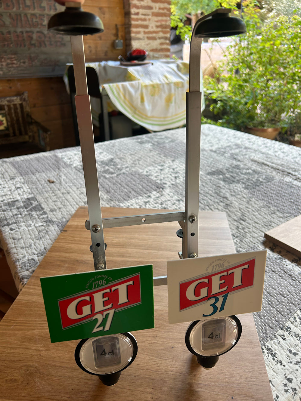 Paire doseurs avec support mural Beaumont Réf 4568