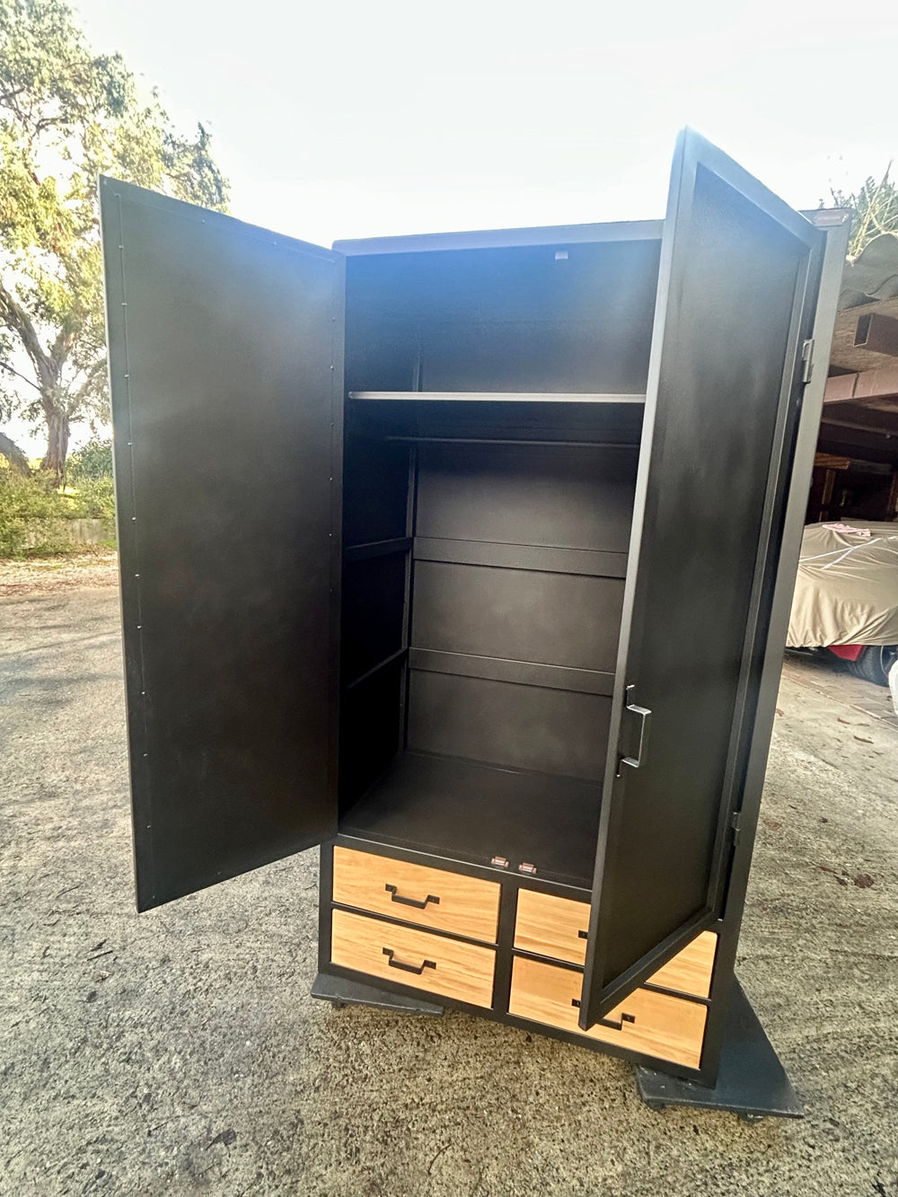 Penderie/armoire métal et chêne- Réf 4624 - Prix de base : 1390€