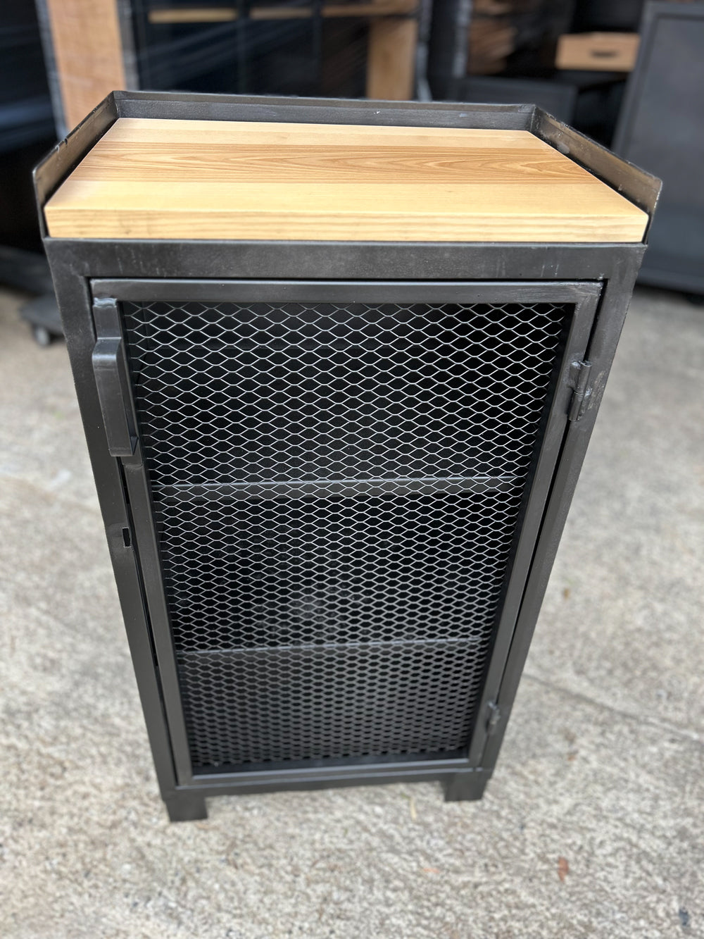 Petit buffet d'atelier 1950 Réf 4132