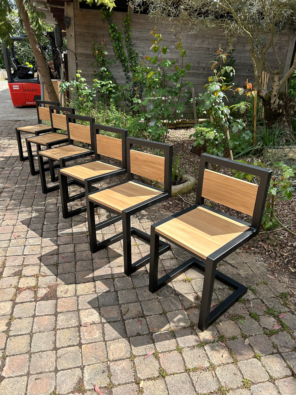 Chaise design métal & bois Réf 4246 Prix de base : 140€