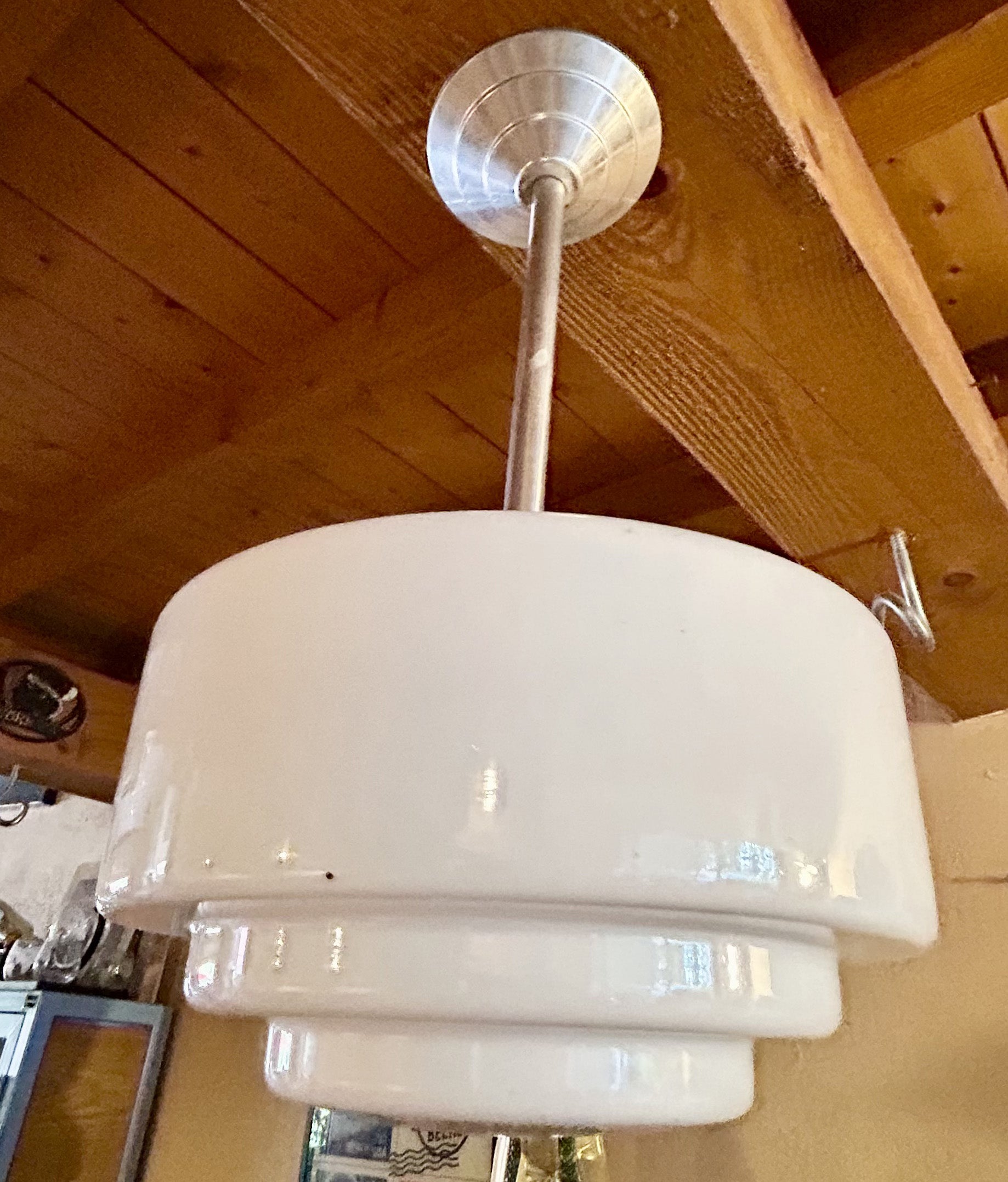 Suspension Opaline blanche 1950