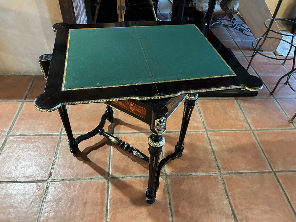Table à Jeux Napoléon III Marqueterie Attributs Musique