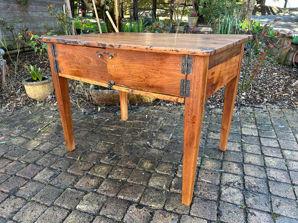 Table d'atelier 2 portes époque 1900 Réf 4232