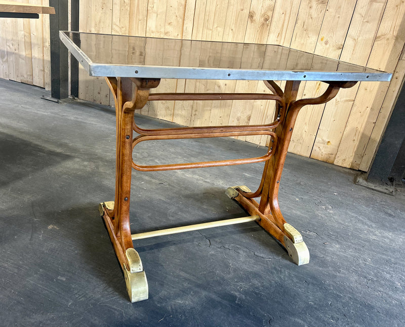 Table bistrot Thonet 1900 Réf 4351