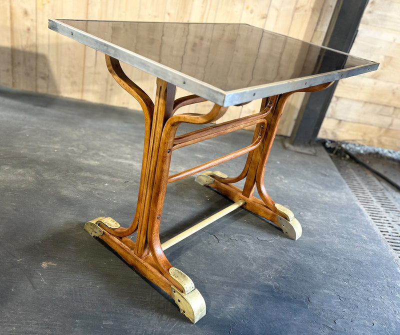 Table bistrot Thonet 1900 Réf 4351