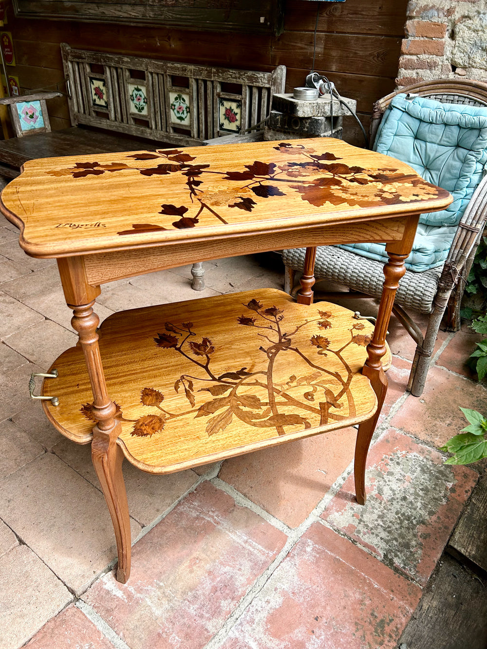Table à thé Louis Majorelle 1900 Marqueterie Art Nouveau