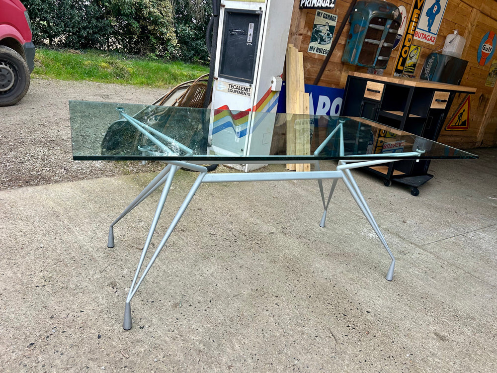 Table design plateau verre  Réf 4429