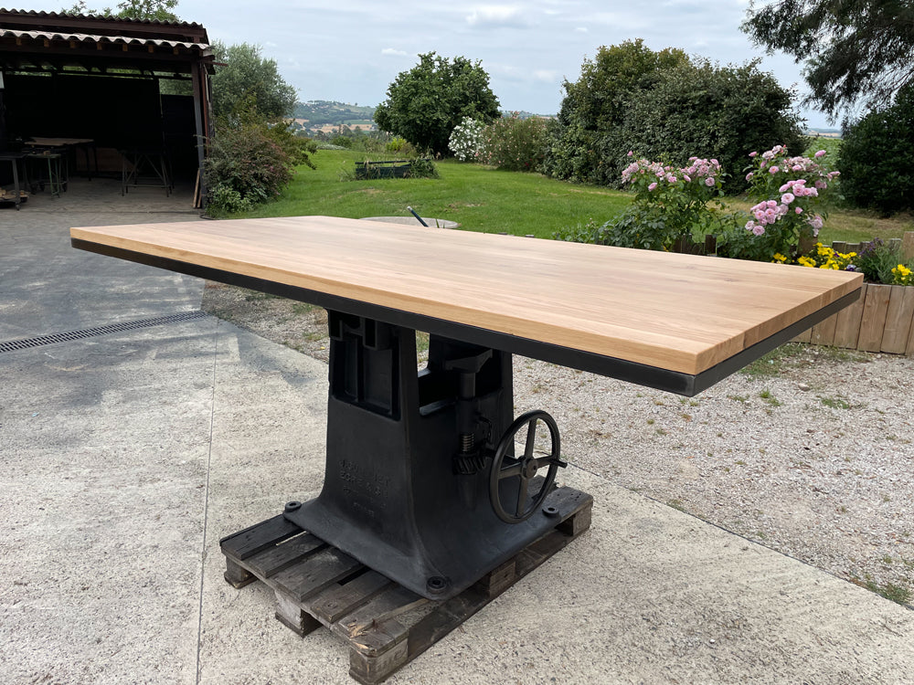 Table piètement machine outil 1900 Réf 4075