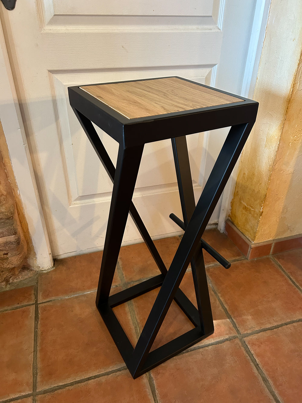 Tabouret de bar modèle Manhattan Réf 4385  Prix de base : 130€