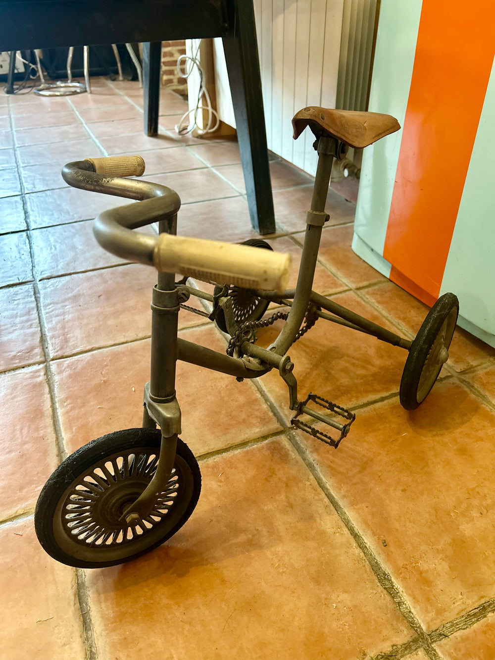 Tricycle jouet ancien époque 1950/60 Réf 4465