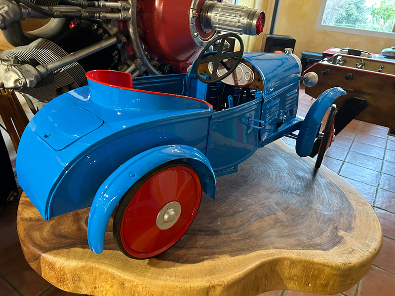 Voiture à pédale BUGATTI EUREKA réf 4195