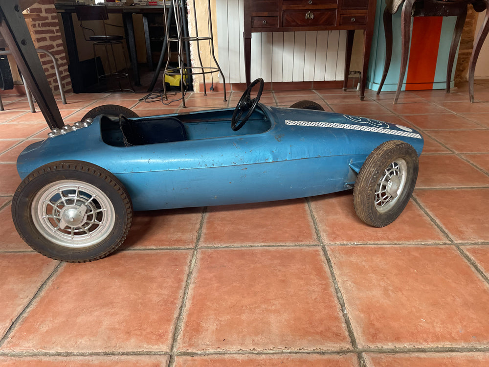 Voiture à pedale Morellet & Guerineau réf 4036