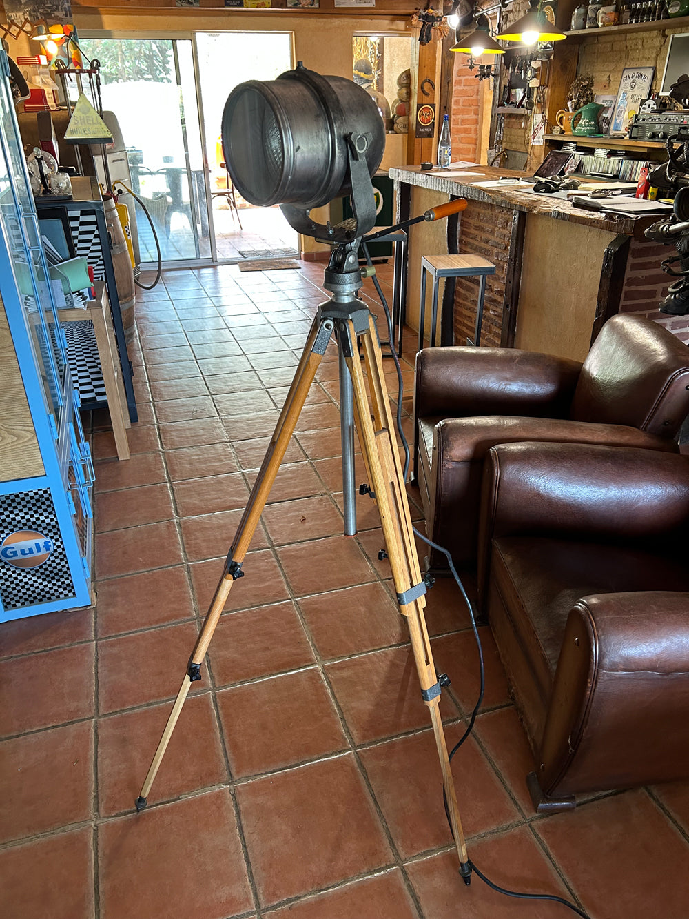 Projecteur de scène  avec trépied  Réf 4096