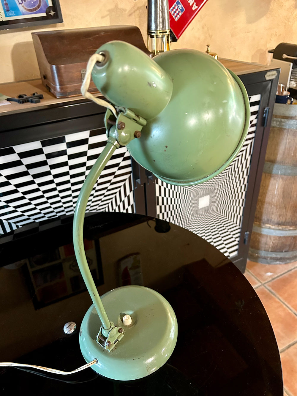 Lampe de bureau vintage en acier chromé et plastique pour Massive, Belgique, 1980 | €435 Lampe de bureau vintage en acier chromé et plastique pour Massive, Belgique, 1980 | €435