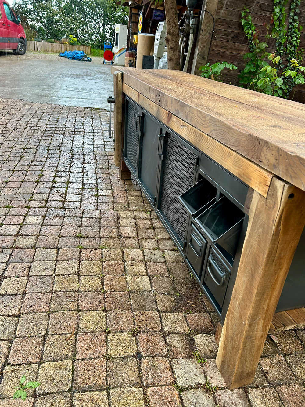 Trés grand établi menuiserie Réf 4244