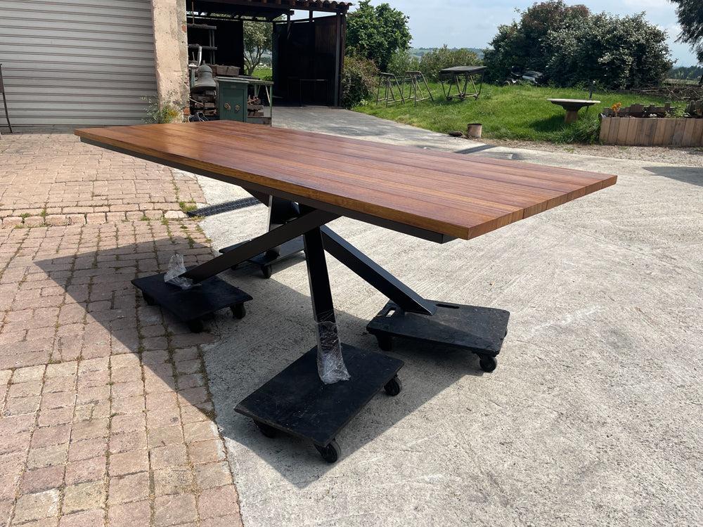 Table Mikado extérieur Réf 4050 Prix de base : 2200€