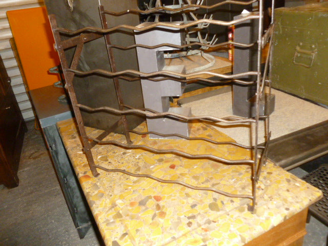 Range bouteilles petit modéle 1950