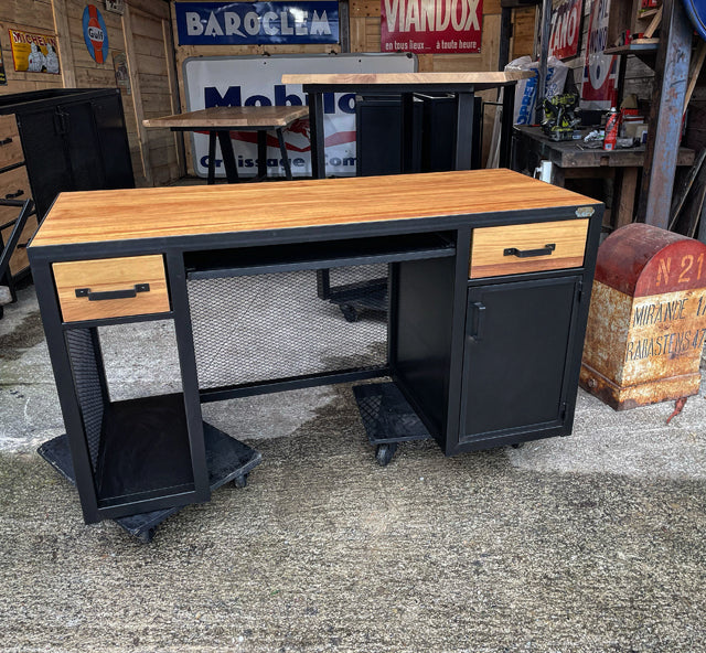 Bureau industriel PRIX de base: 1290€ réf  3193