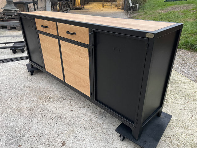 Buffet 2 tiroirs 4 portes PRIX de base: 1500€ réf 3457