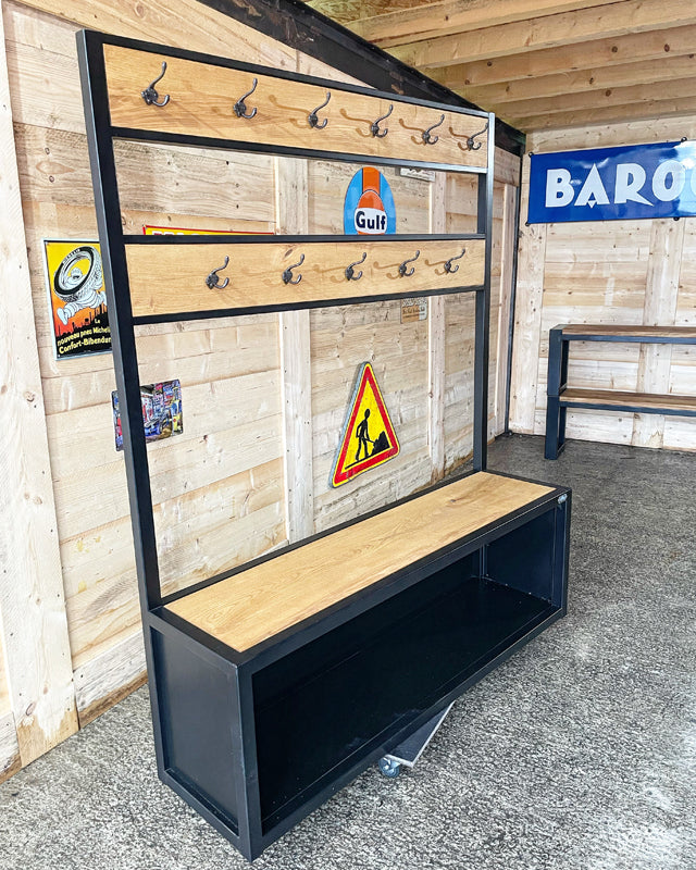 Vestiaire d'entrée industriel PRIX de base: 890€  réf 3780
