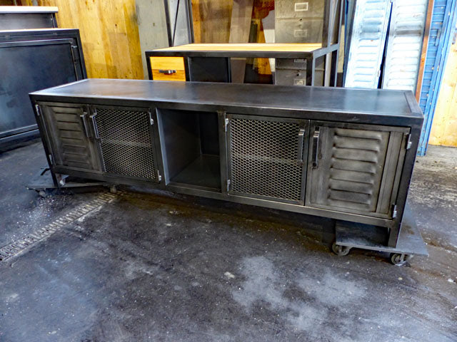 Meuble TV tout métal design industriel PRIX de base : 1290€ réf 3605