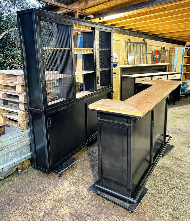 Arrière de comptoir Prix de base : 2100€ réf 3760