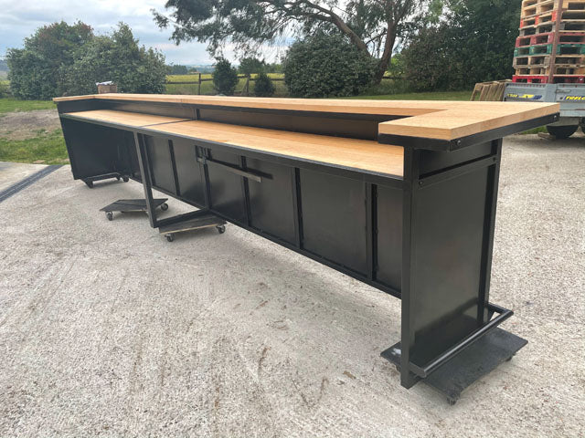 Comptoir bar sur mesure. réf 1993. Prix de base : 2200€