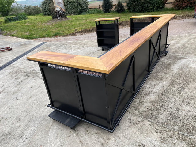 Comptoir de bar industriel PRIX de base 2600€ rèf 3184