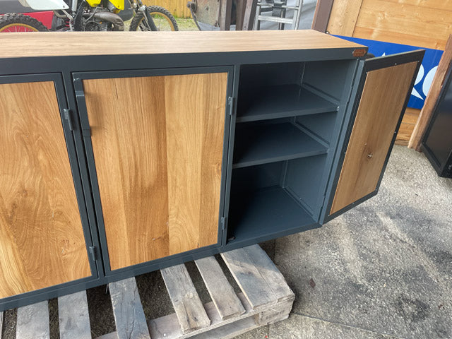 Buffet 3 portes PRIX de base : 1590€ réf 3981