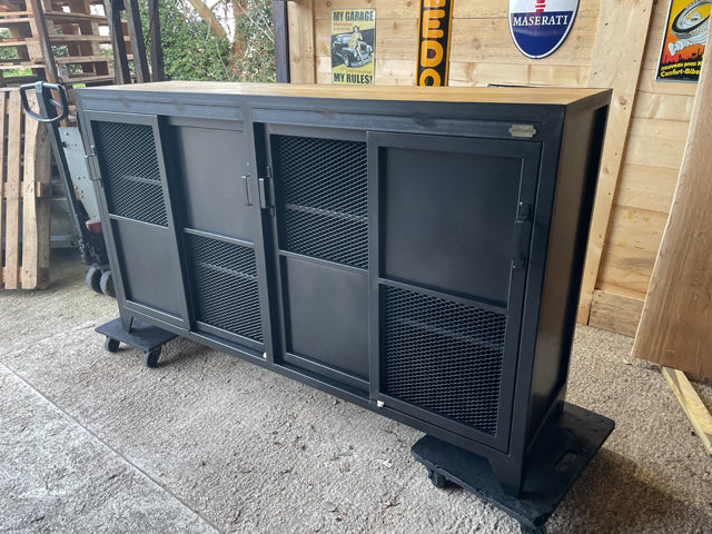 Buffet industriel PRIX de base: 1390€ réf 3332