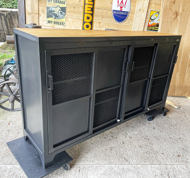 Buffet industriel PRIX de base: 1390€ réf 3332