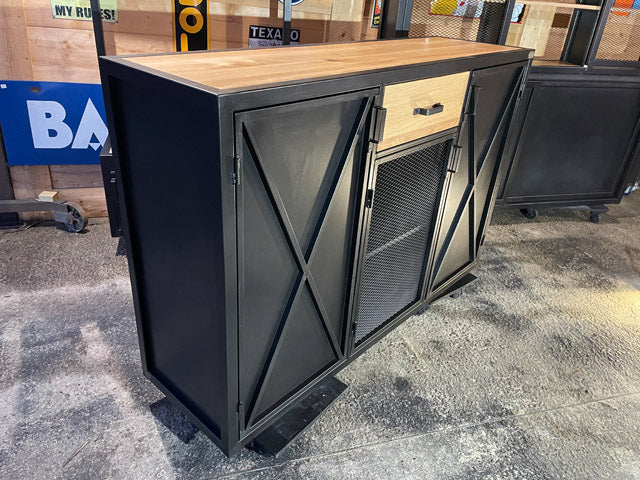 Buffet design industriel croisillon PRIX de base: 1250€ réf 3573