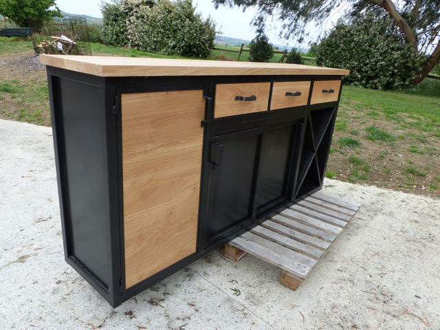 Buffet design industriel range bouteille PRIX de base : 1390€ réf 3688